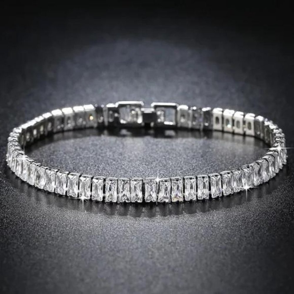 NEW LUXURY BANGLE 925 STERLING SILVER BRACELET, NICE BRACELET, CUTE BRACELET - Picture 4 of 7